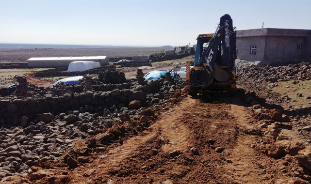 Viranşehir'de stabilize yol çalışması