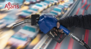 Akaryakıta zam yapıldı