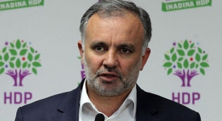 Ayhan Bilgen HDP'den istifa etti
