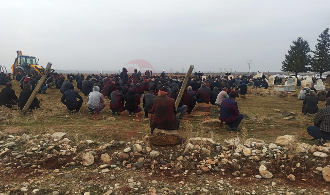 Bozova'da feci şekilde hayatını kaybeden kepçe operatörü toprağa verildi