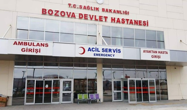 Bozova'da minibüs ile otomobil çarpıştı! Yaralılar var