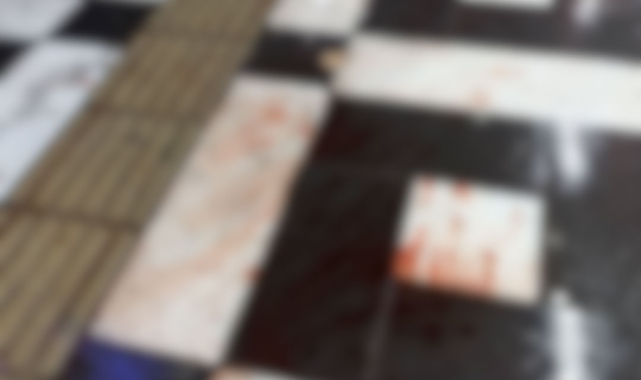 Kapıyı kilitleyip kavga ettiler! 1 yaralı