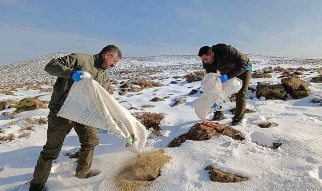 Karacadağ'da mahsur kalınca ekipler imdadına yetişti