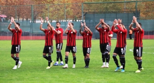 Karaköprü Belediyespor sahasında bir puan aldı