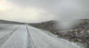 Şanlıurfa’da yılın ilk kar yağışı