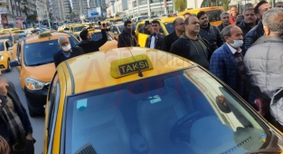 Şanlıurfa’da ‘zam’ isteyen taksiciler eylem yaptı