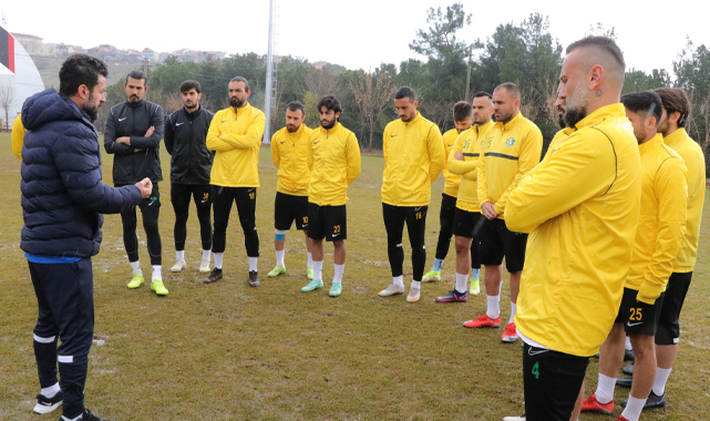 Şanlıurfaspor'da 5 futbolcu ile yollar ayrıldı