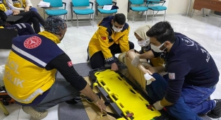 Urfa'da acil sağlık çalışanlarına yaşam desteği eğitimi