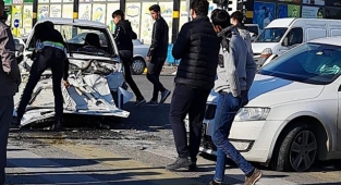 Urfa'da trafik kazası! Yaralı kadın hastaneye kaldırıldı