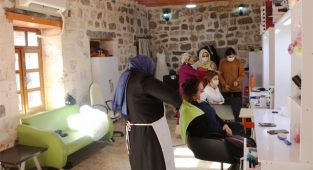 Viranşehir Belediyesinden kadın istihdamına destek