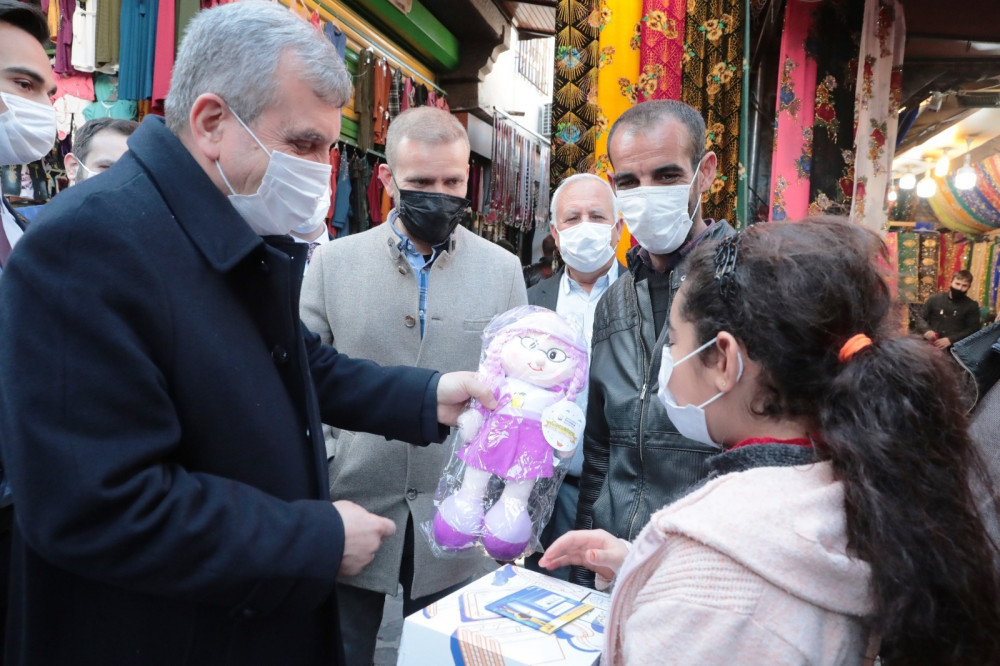 Beyazgül esnafla bir araya geldi