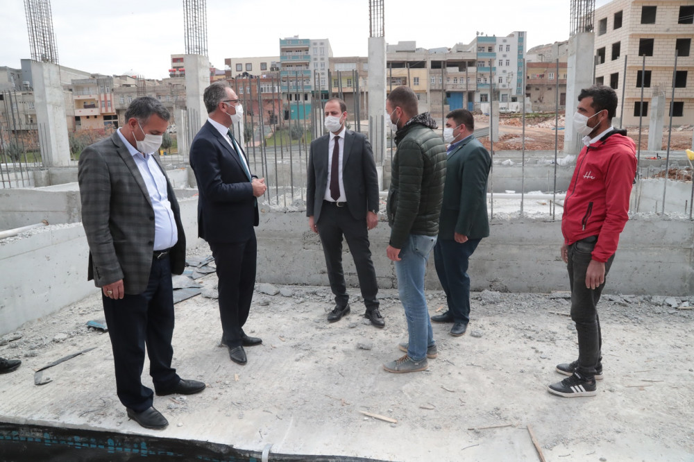 Belediye Başkanı Kuş yüzme havuzu inşaatını inceledi
