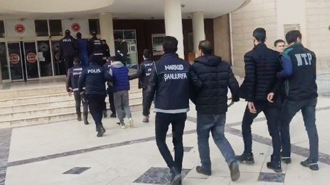 Uyuşturucu operasyonu: 21’den 19’u tutuklandı