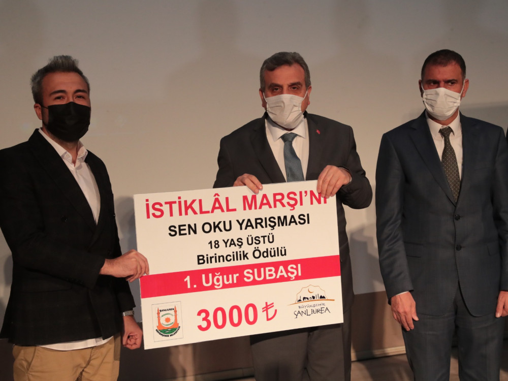 ‘İstiklal Marşını Sen Oku’nun ödülleri verildi