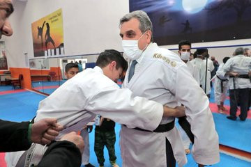 Siyah kuşak bağlayan Beyazgül: Madalyalar bekliyoruz