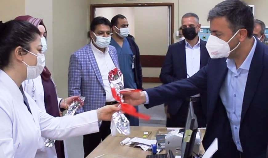 Kırıkçı, Tıp Bayramı'nda sağlık çalışanlarını ziyaret etti