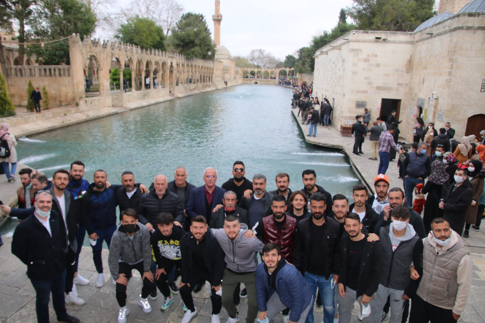 Şanlıurfaspor’dan tam kadro Balıklıgöl ziyareti