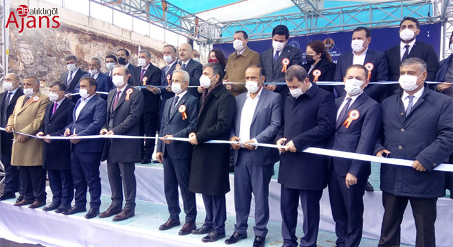 Yıllardır yapımı süren Çevik Kuvvet Kavşağı törenle açıldı