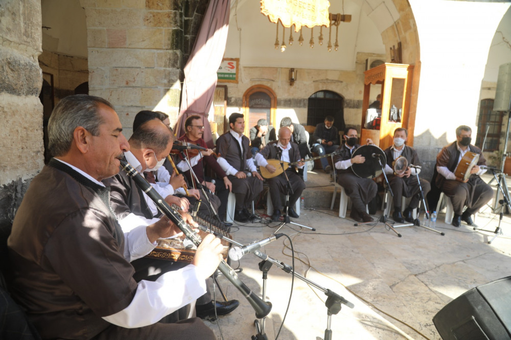 Şanlıurfa’da tarihi mekanlarda müzik etkinlikleri sürüyor
