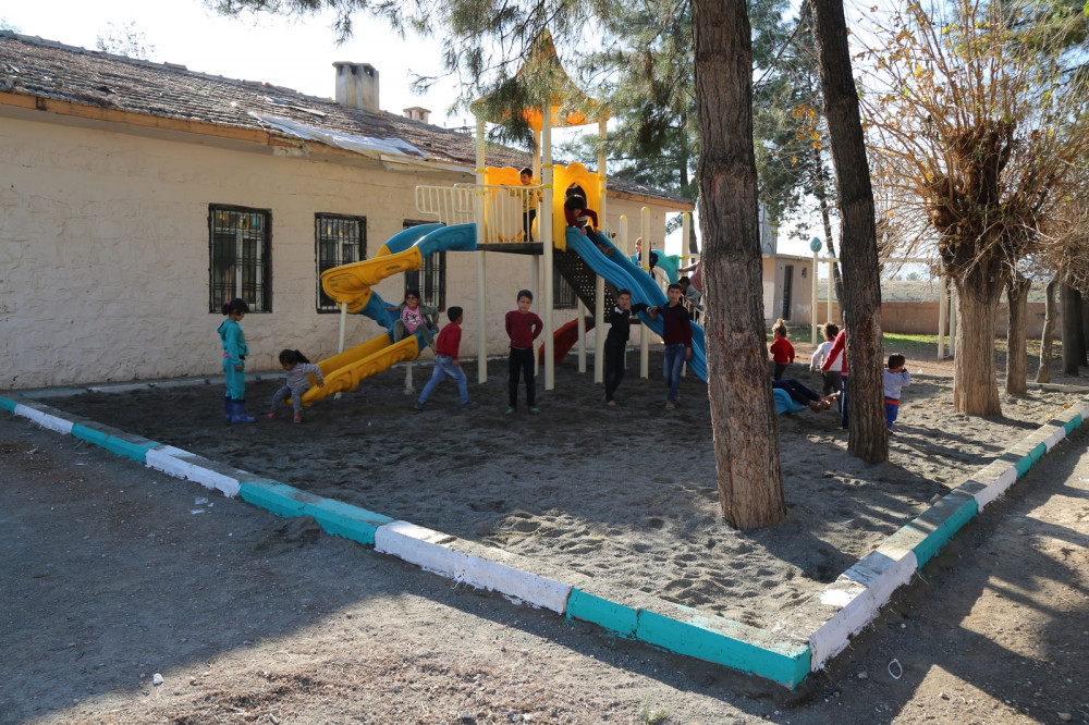 Haliliye kırsalına oyun grupları yerleştiriliyor