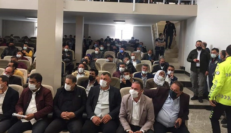 Kaymakamlığa yürümüşlerdi: Çözüm diyalog