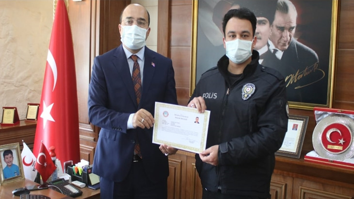 Urfa'da 5 Milyon dolarlık maddeyi yakalayan polisler ödüllendirildi