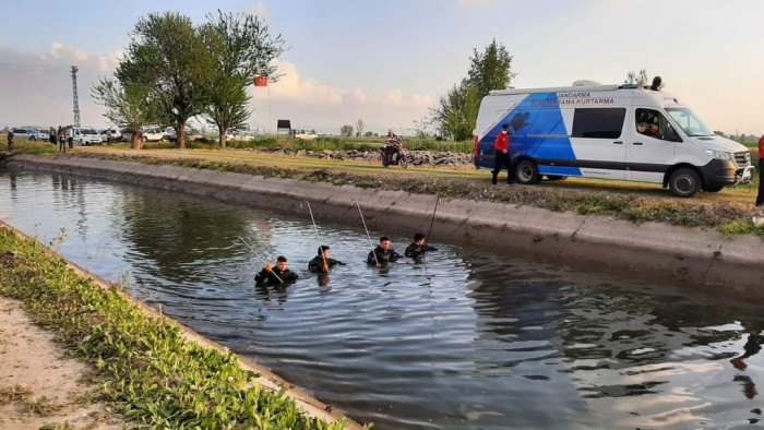 Kanalda kaybolan çocukların cansız bedenlerine ulaşıldı