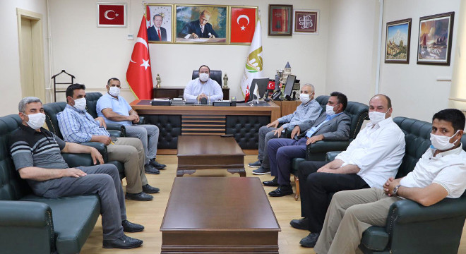 Ekinci muhtarlarla görüştü