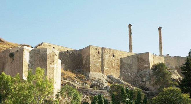 Urfa kalesinde intihar girişimi