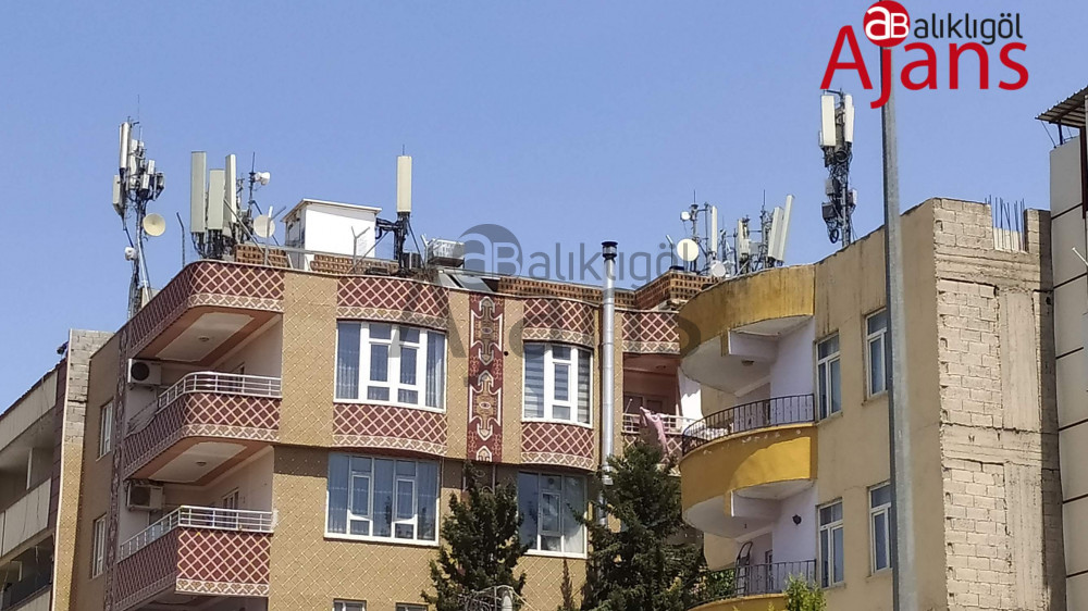 Binayı baz istasyonu ile donattılar