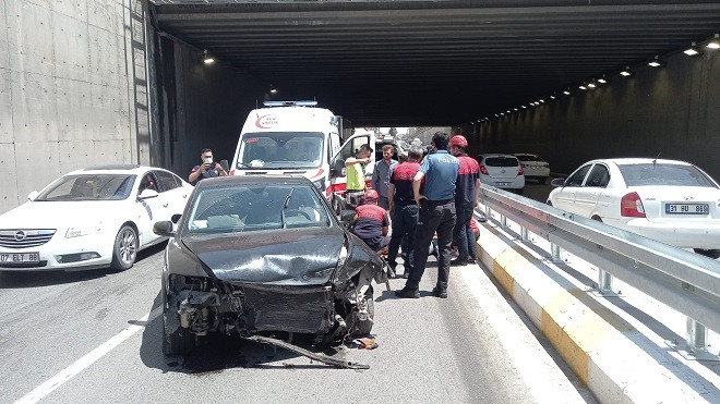 Şanlıurfa’da kaza: Sürücü araçta sıkıştı…