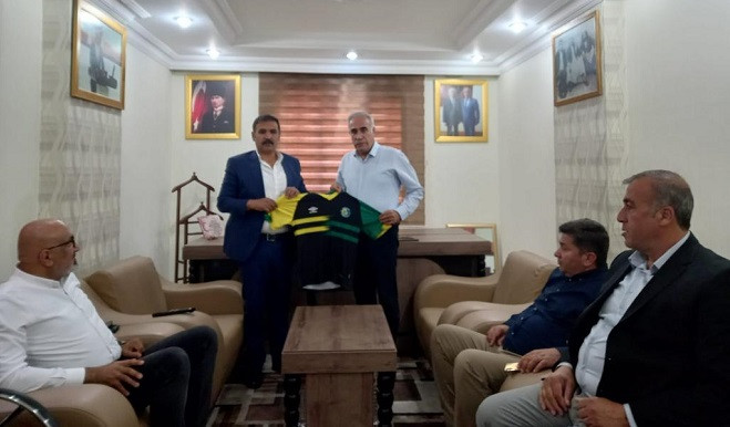 Şanlıurfaspor’dan CHP’li vekil Aydınlık’a ziyaret