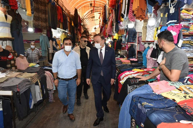 Vali Erin Haşimiye’de esnafı dinledi