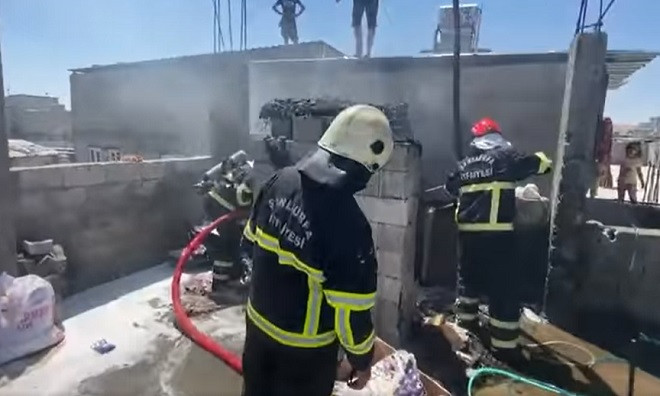 Şanlıurfa'da odunluk yangını paniğe neden oldu