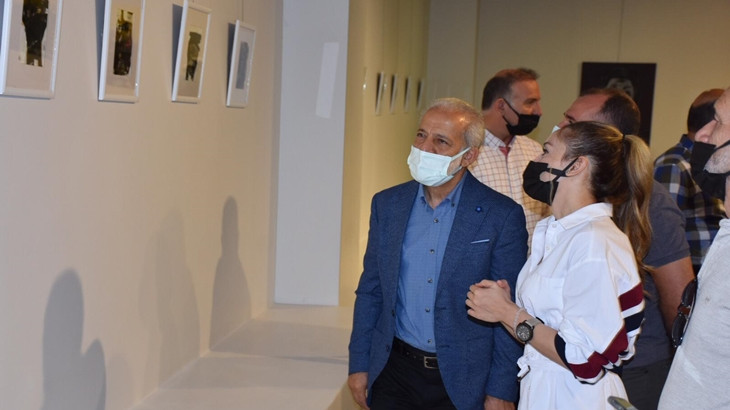 HRÜ sergileri sanatseverlerin beğenisine sunuldu