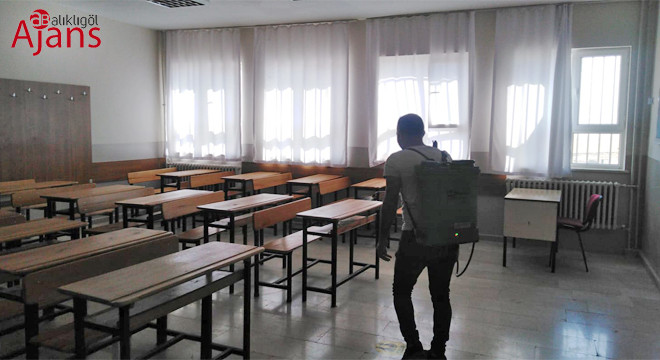 Viranşehir’deki okullar sınav öncesi dezenfekte edildi