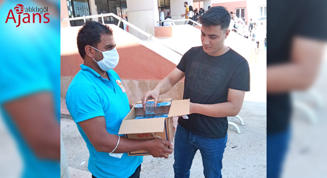 Viranşehir’de öğrencilerin yardımına belediye ekipleri koştu