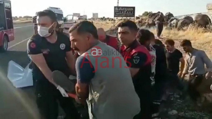 Urfa'da feci kaza: Ölü ve yaralılar var