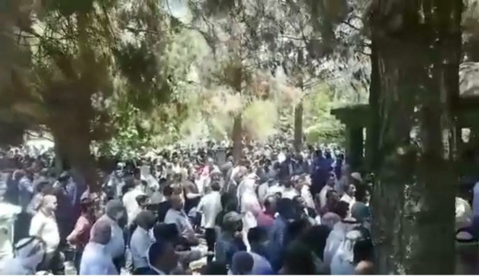 Eski başkan toprağa verildi