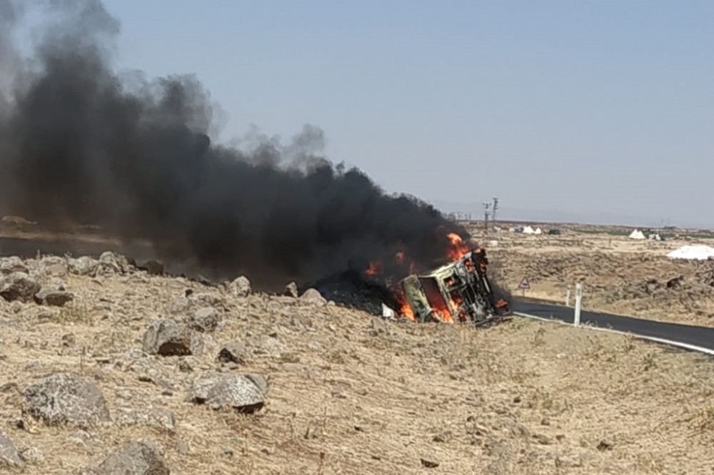 Şanlıurfa'da büyük kaza: Cayır cayır yandı