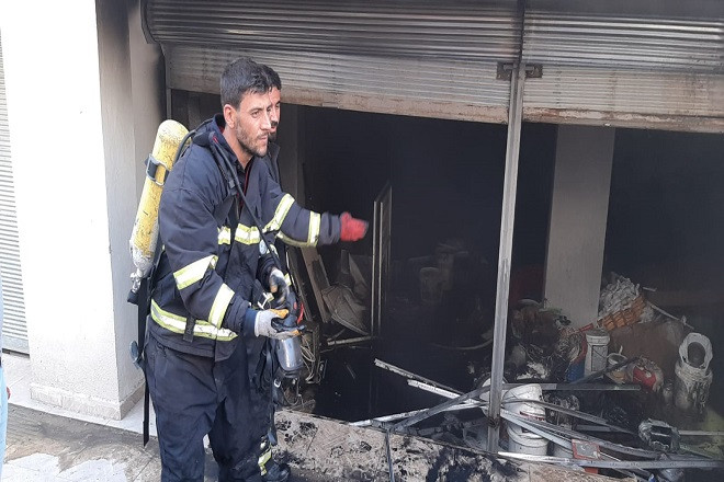 Şanlıurfa'da korkutan depo yangını!