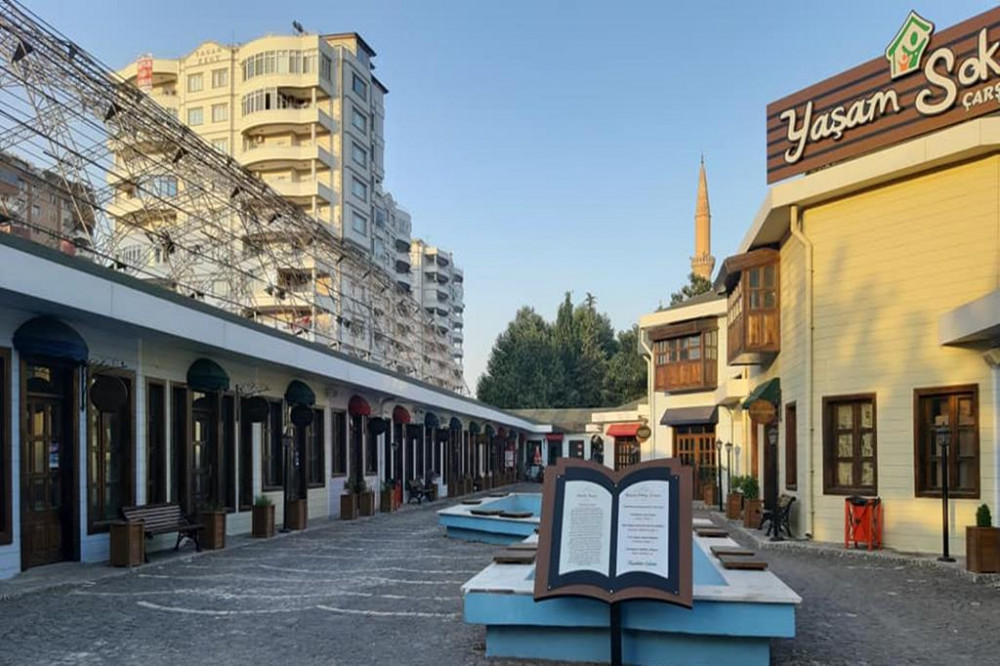 Karaköprü'nün Yaşam Sokağında hayat yok