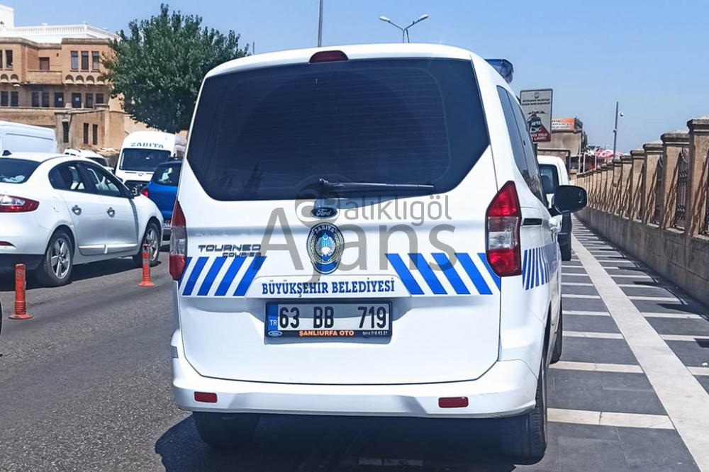 Büyükşehir zabıtası engelliye engel oldu