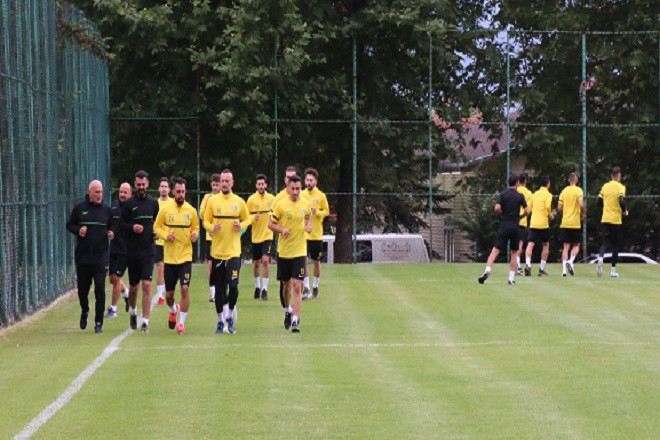 Şanlıurfaspor yeni sezonun ilk antrenmanına çıktı