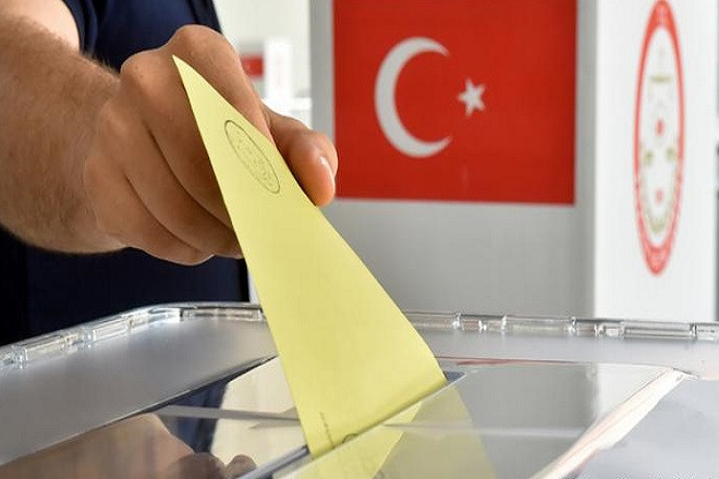 2024’te yapılacak! Belediye başkan adaylığını açıkladı