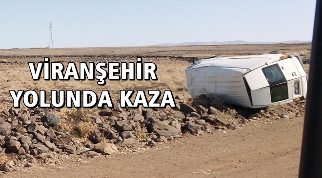 Urfa güne kaza ile uyandı: Minibüs şarampole devrildi
