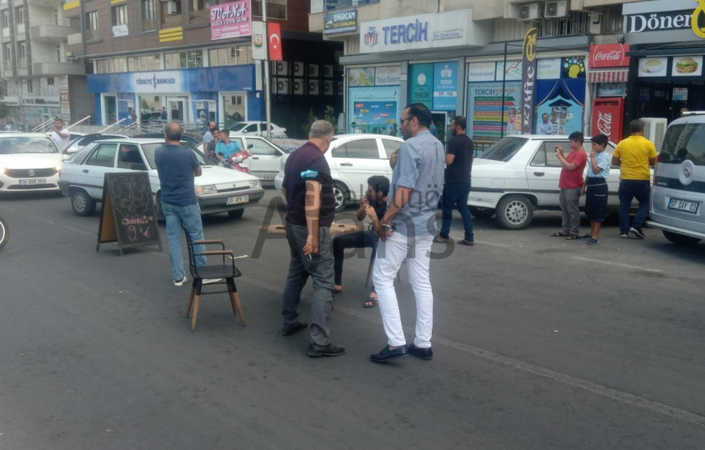 Şanlıurfa'da protesto! Bu sefer esnaf yol kapattı