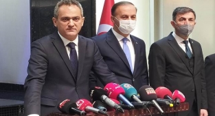 Bakan Mahmut Özer Urfa'da açıkladı, Okullar kapanıyor mu?