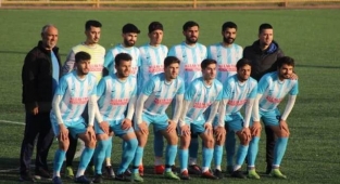 Bozovaspor liderliğini korudu