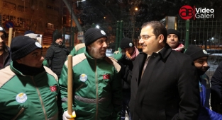 Canpolat gece çalışmaları denetledi